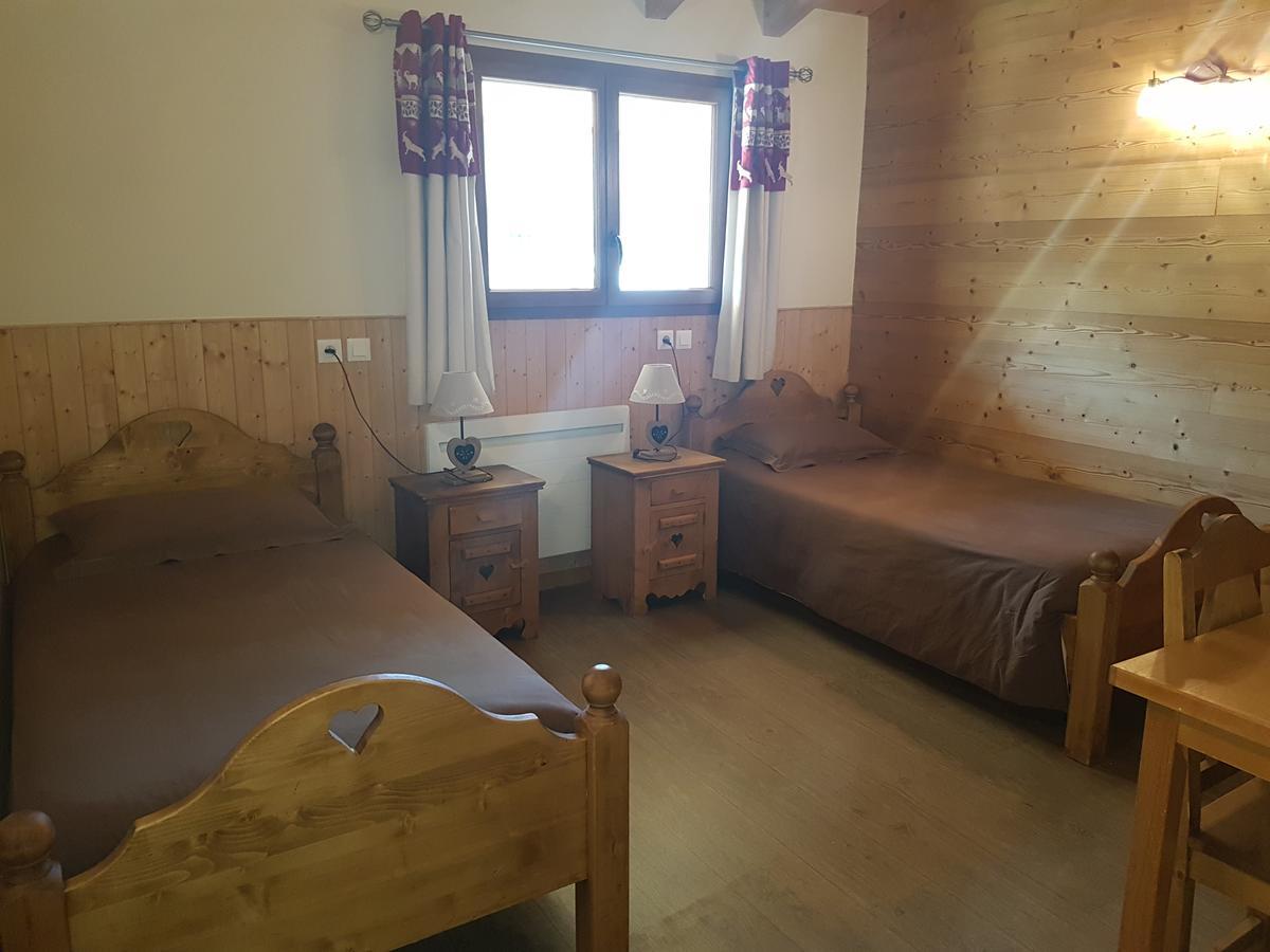Hotel La Vanoise Bessans Exterior photo